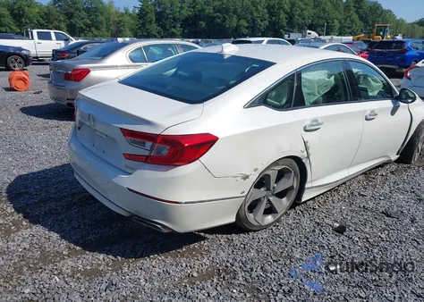 2018 Honda Accord Touring z USA, uszkodzony, nr VIN 1HGCV1F95JA120478